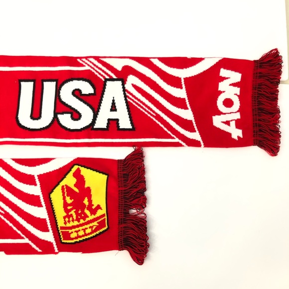 Lot of 2 Manchester United Scarves - Picture 4 of 5